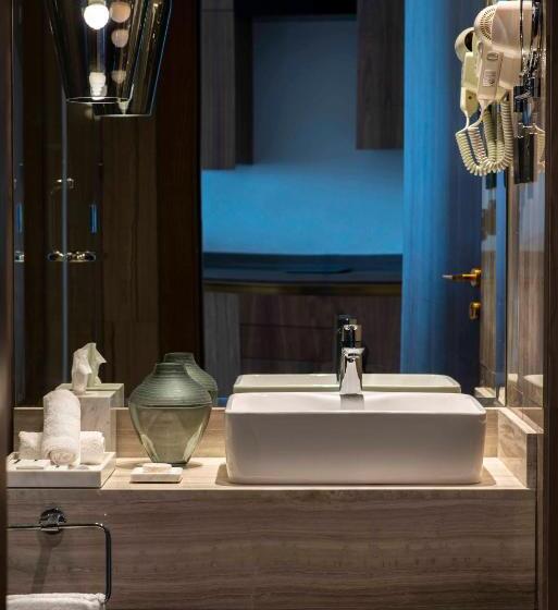 Полулюкс, Waw Hotel Suites King Abdullah District