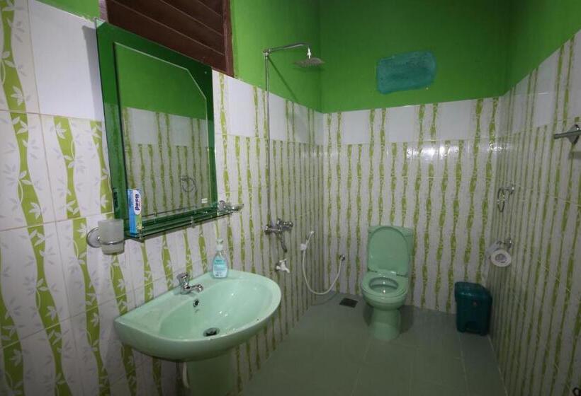 اتاق لوکس با بالکن, Green Park Safari House & Eco Tree House
