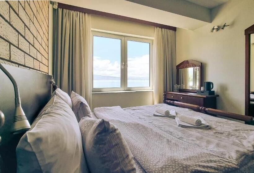 سوئیت رویال, Royal View Hotel And Spa