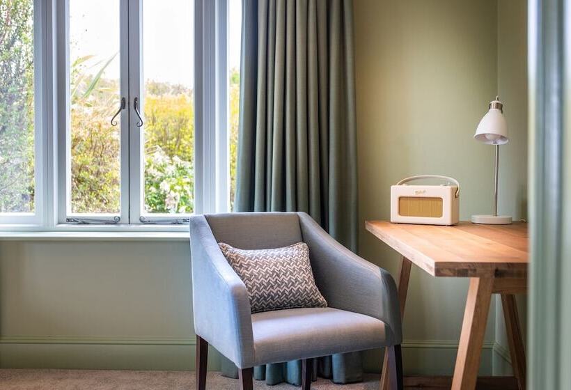 Номер Deluxe, The Crown Inn