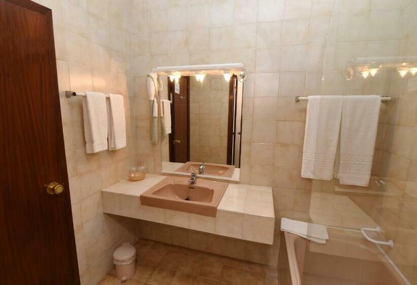 Люкс Вид на Сад, Praia Da Lota Resort - Beachfront Hotel