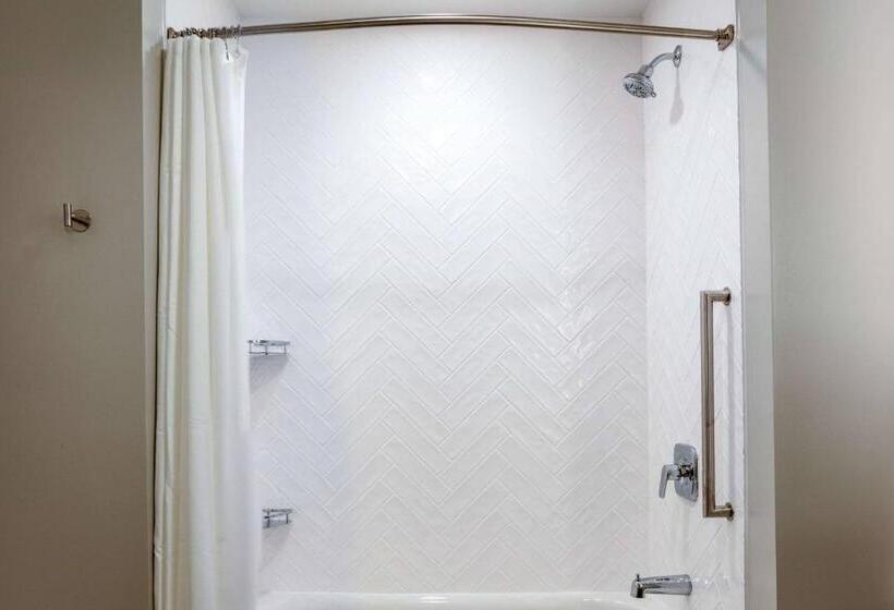 Люкс, Towneplace Suites By Marriott Milwaukee West Bend