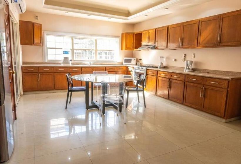 اتاق استاندارد, Room In Guest Room   17 Large Room For Two People