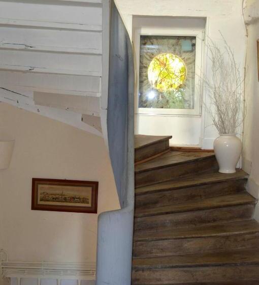 اتاق استاندارد سه نفره, Room In Guest Room   Maison Lamerique Welcome You To One Of Their Room Dogs Are Also Welcomed