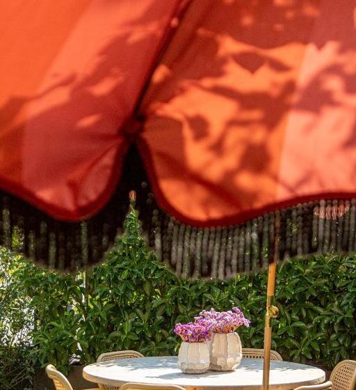 اتاق استاندارد, Lu. B&b