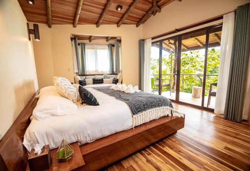 بانگلوی استاندارد, Selva Armonia Immersive Jungle Resort