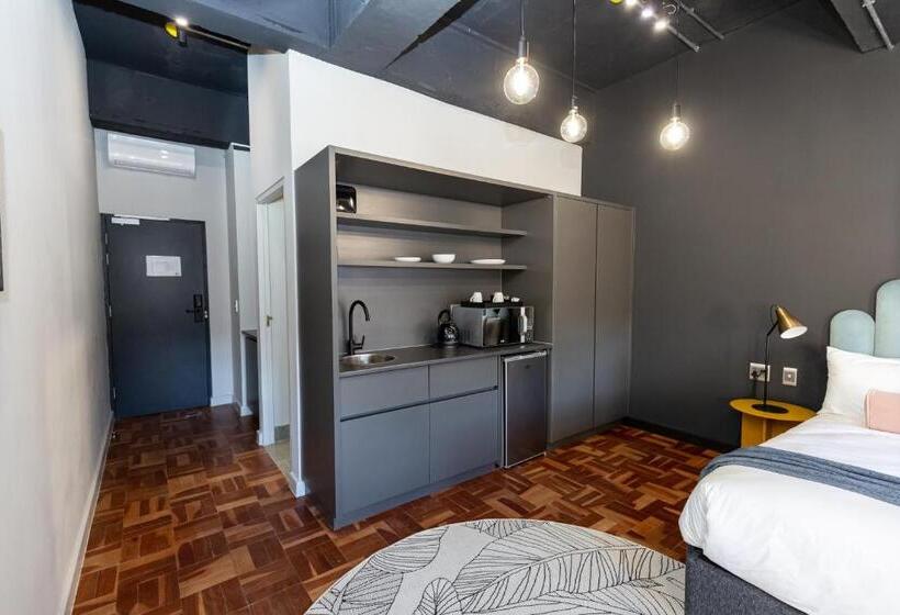 استودیوی سوپریور, Blackbrick Cape Town Foreshore