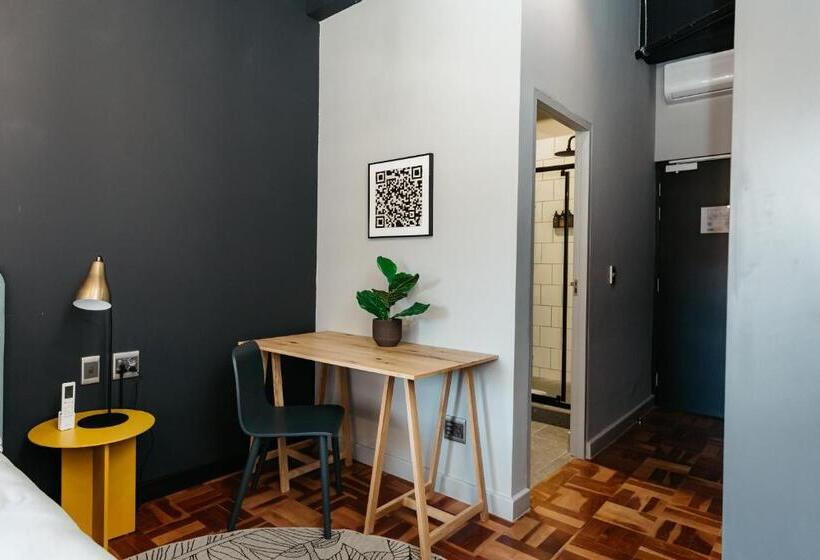 استودیوی استاندارد, Blackbrick Cape Town Foreshore