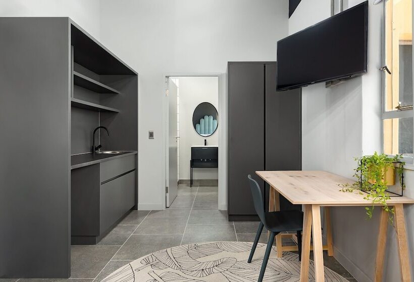 استودیو استاندارد با چشم‌انداز, Blackbrick Cape Town Foreshore