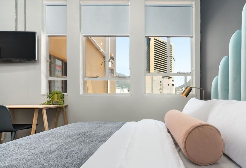 استودیو استاندارد با چشم‌انداز, Blackbrick Cape Town Foreshore