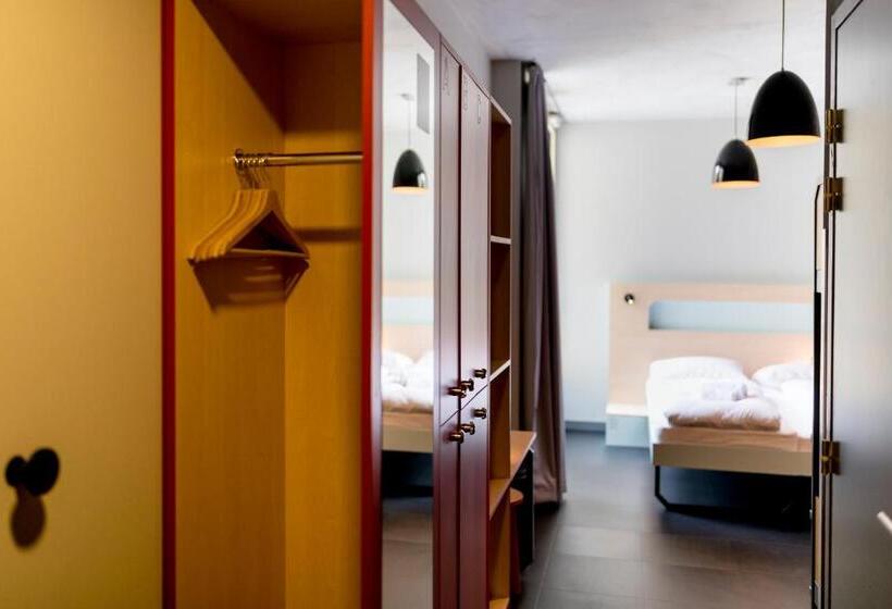 Quarto Triplo Estandar, Meininger Hotel Bordeaux Gare Saint Jean