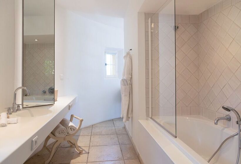 Номер Deluxe Вид на Море, La Bastide d'Antoine