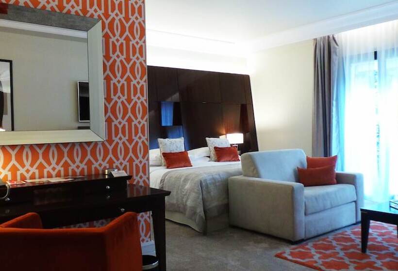 Номер Deluxe, & Spa Le Pavillon
