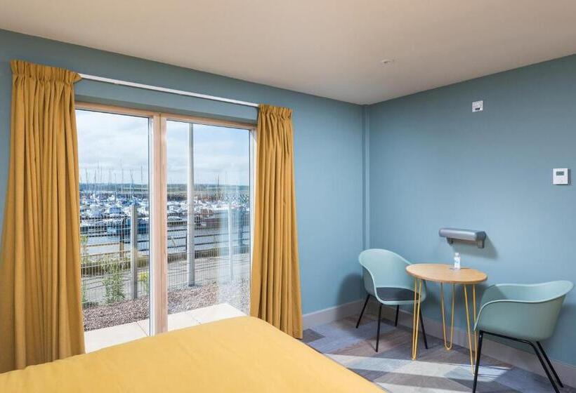 Семейный Номер, Radcliffes Lodge