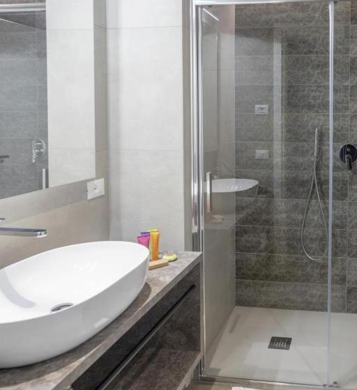 آپارتمان 1 خوابه, Relais Zenner