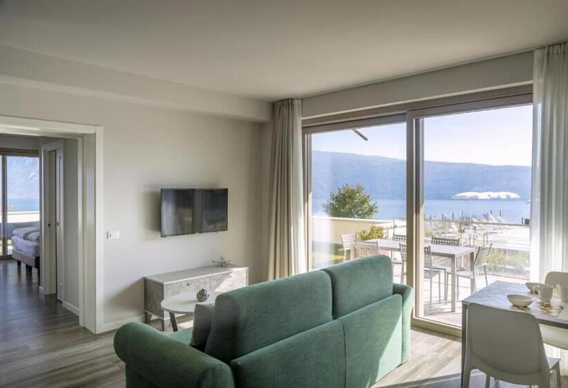 آپارتمان 2 خوابه, Relais Zenner