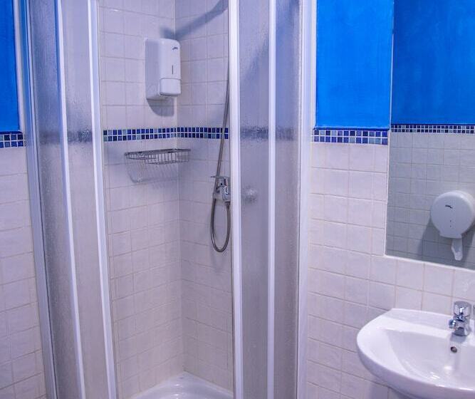 اتاق استاندارد, Hostal Montaloya