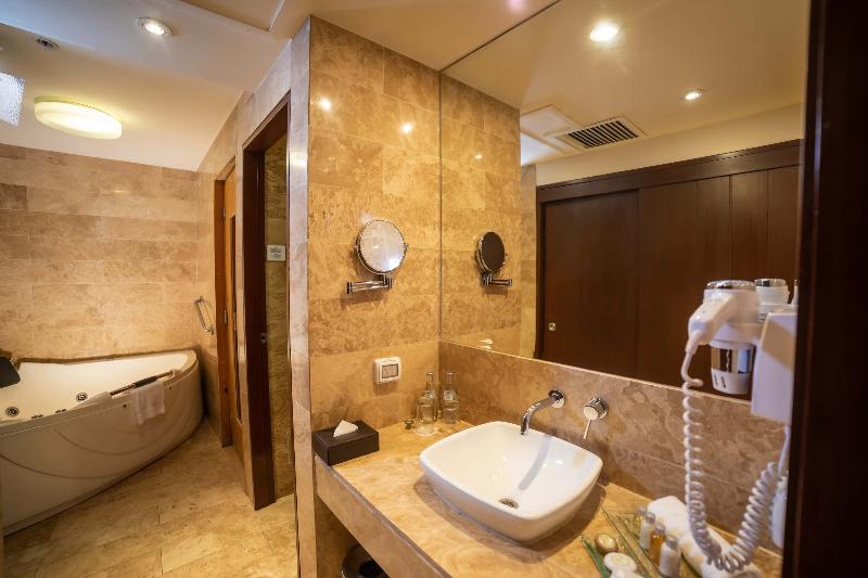 سوییت سوپریور, Casa Andina Premium Miraflores