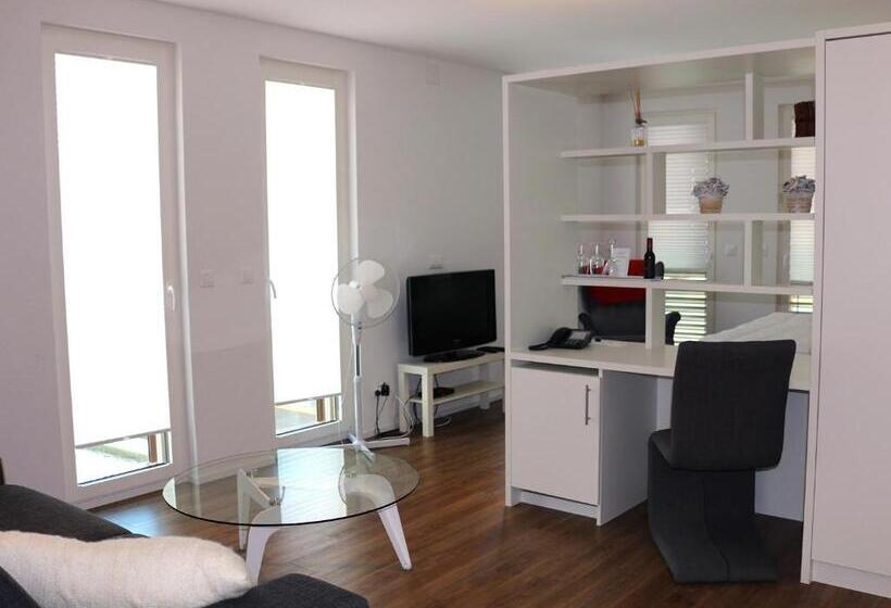 Четырехместный Номер Стандарт, Hôtel De L Ecluse