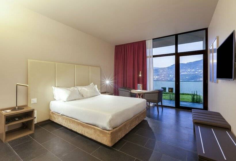 Номер Стандарт Вид на Сад, Douro Palace Hotel Resort & Spa