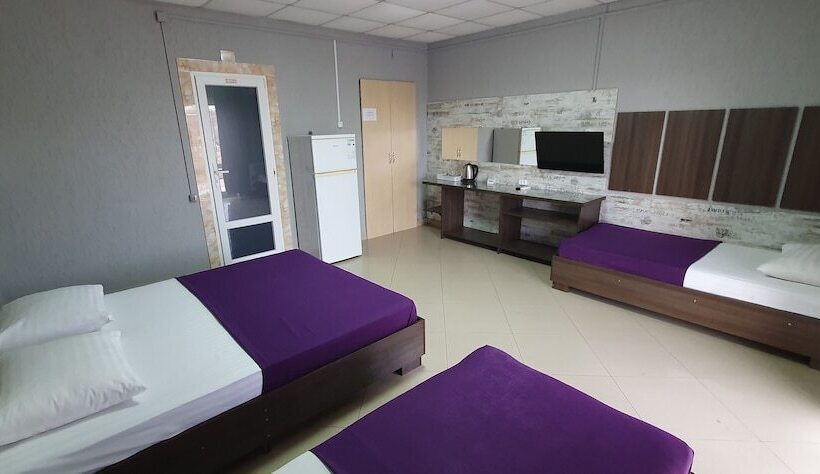 Четырехместный Номер Superior, Nar Motel