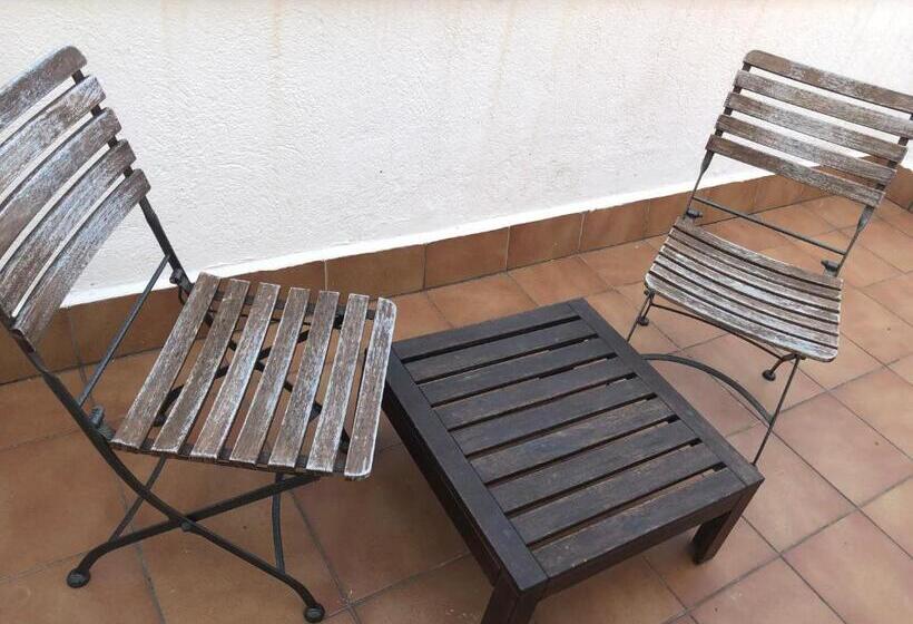 اتاق لوکس, Hostal Sant Pau