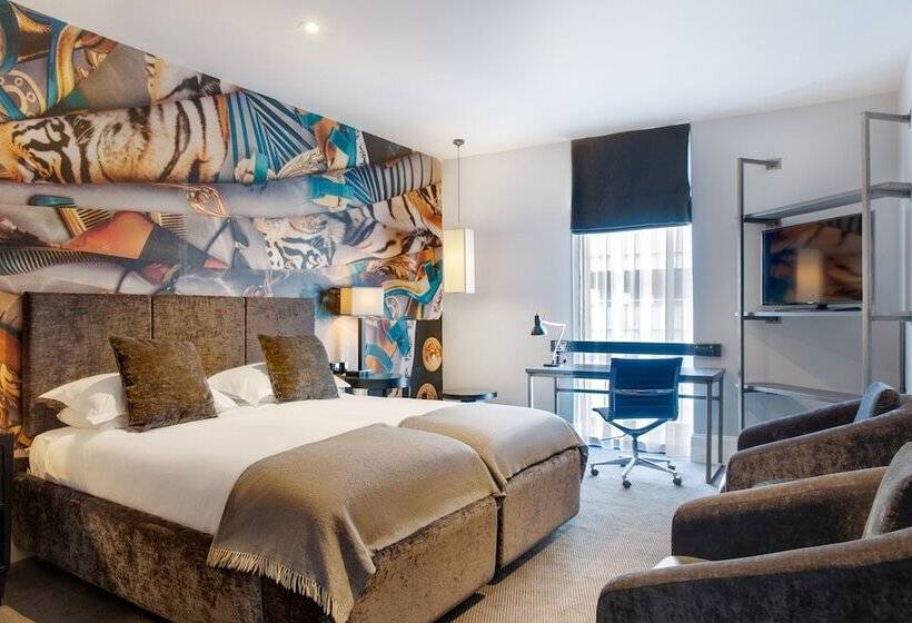 Номер Стандарт, Malmaison Liverpool