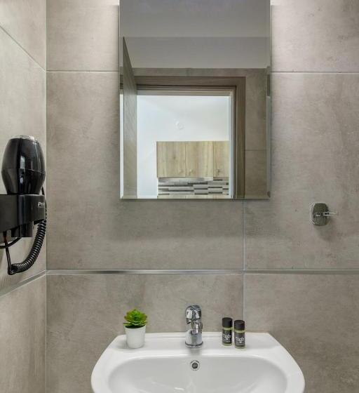 Трежместный Номер Economy, Sunshine Apartments