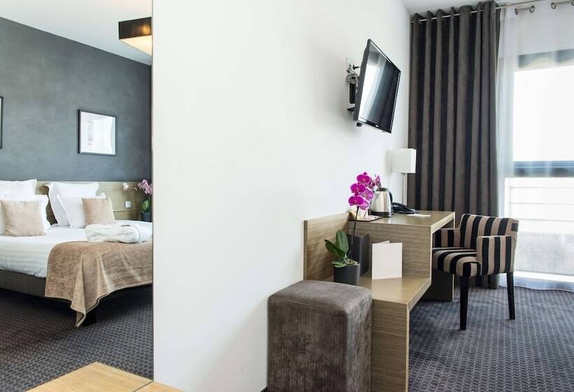 Семейный Номер, Best Western Hôtel De La Cité & Spa