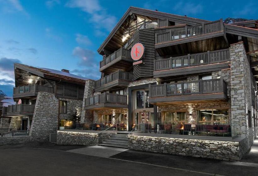 Suite with Terrace, Le K2 Chogori