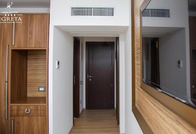 اتاق استاندارد, New Egreta Resort