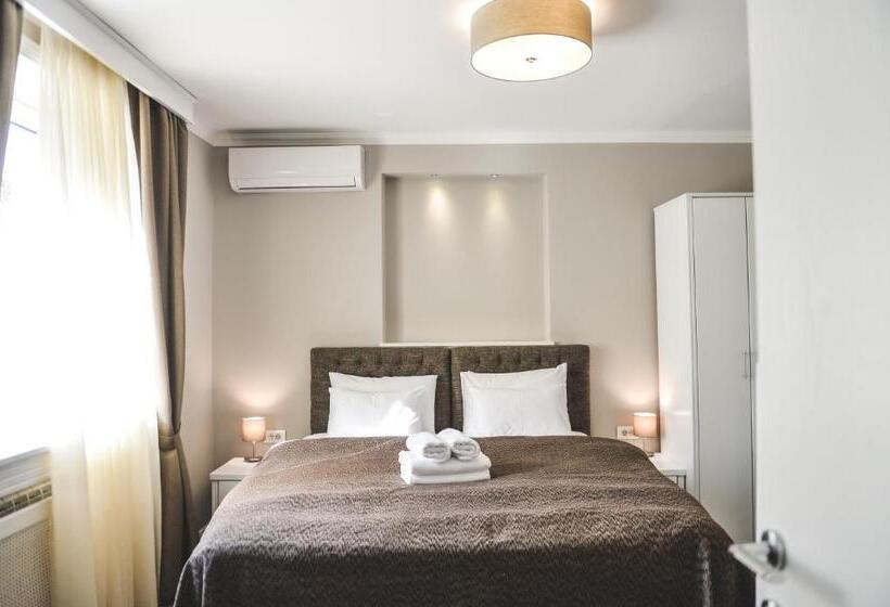 آپارتمان 1 خوابه با تراس, Vila Savka