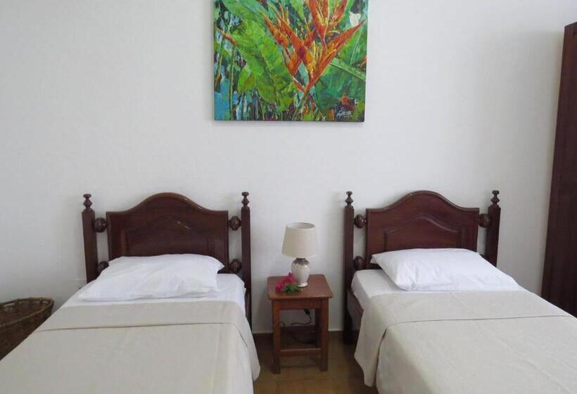 Номер Стандарт Трехместный, Casa Dos Frades