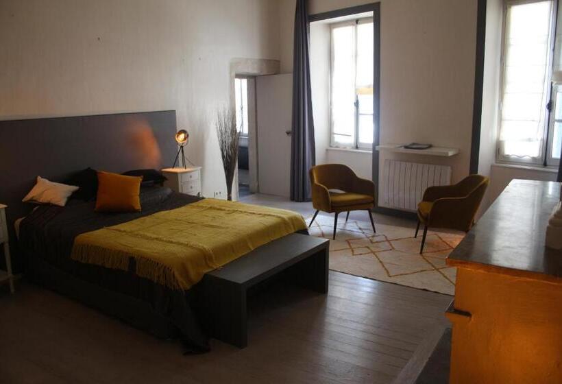 اتاق لوکس, Le Patio