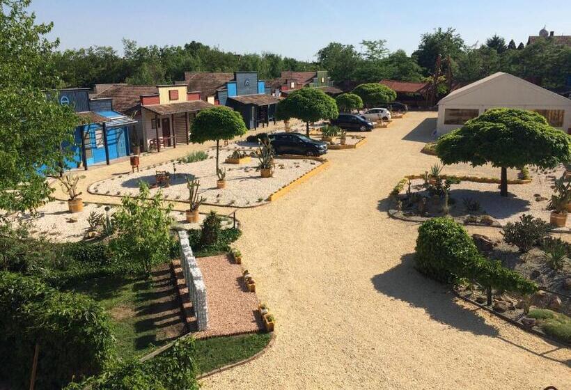 Номер Стандарт, Convoy Panzió