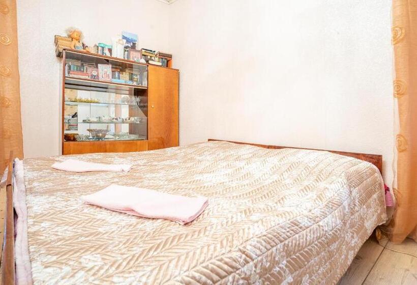 اتاق استاندارد سه نفره, Guesthouse Nashgobi