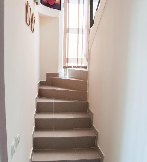 آپارتمان 1 خوابه, Villa Prestige