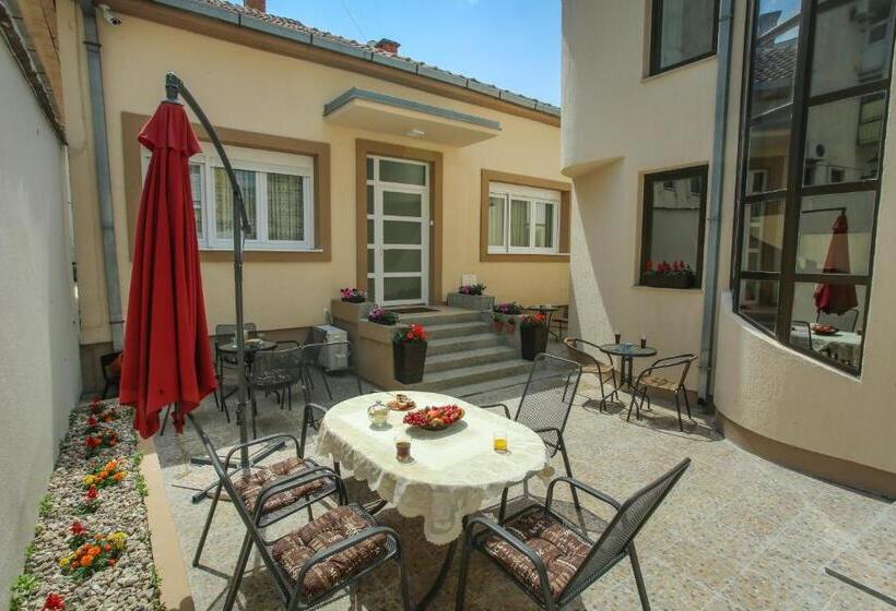 اتاق سوپریور خانوادگی, Villa Prestige
