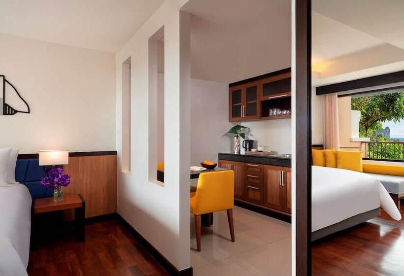 سوییت خانوادگی, Avani Ao Nang Cliff Krabi Resort