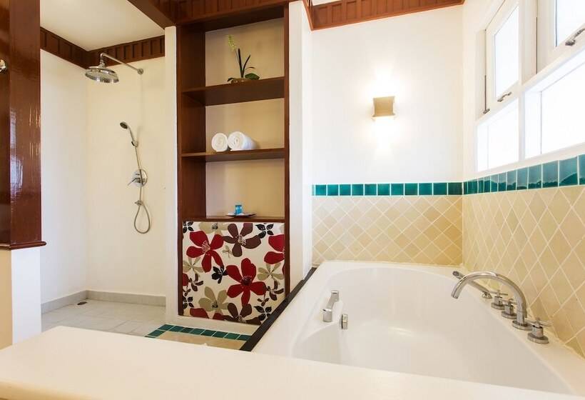 اتاق لوکس, Samui Buri Beach Resort