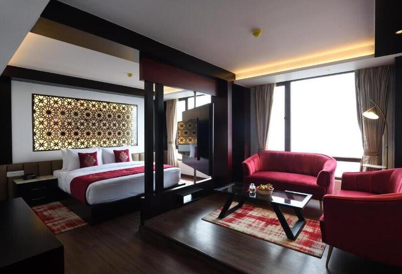 سوئیت رویال, Ramada By Wyndham Gangtok Hotel & Casino Golden