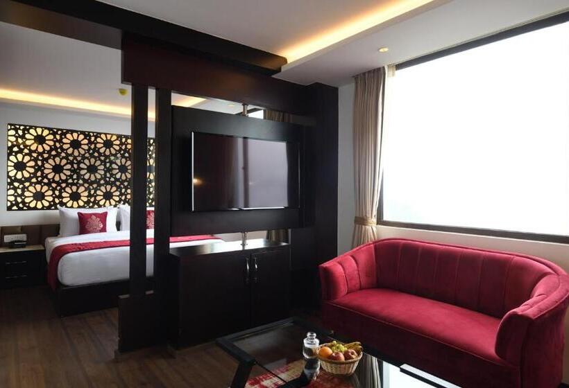 اتاق استاندارد با تخت بزرگ, Ramada By Wyndham Gangtok Hotel & Casino Golden