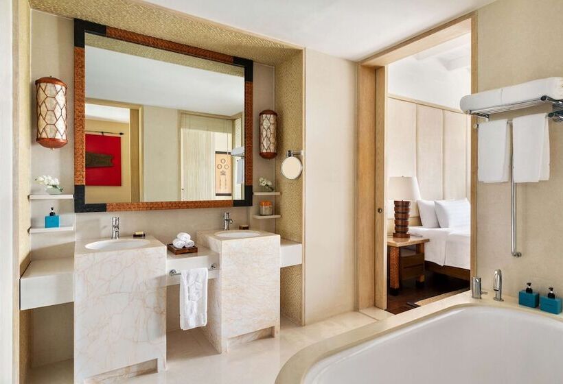 프리미엄 패일리룸, Shangri La Boracay