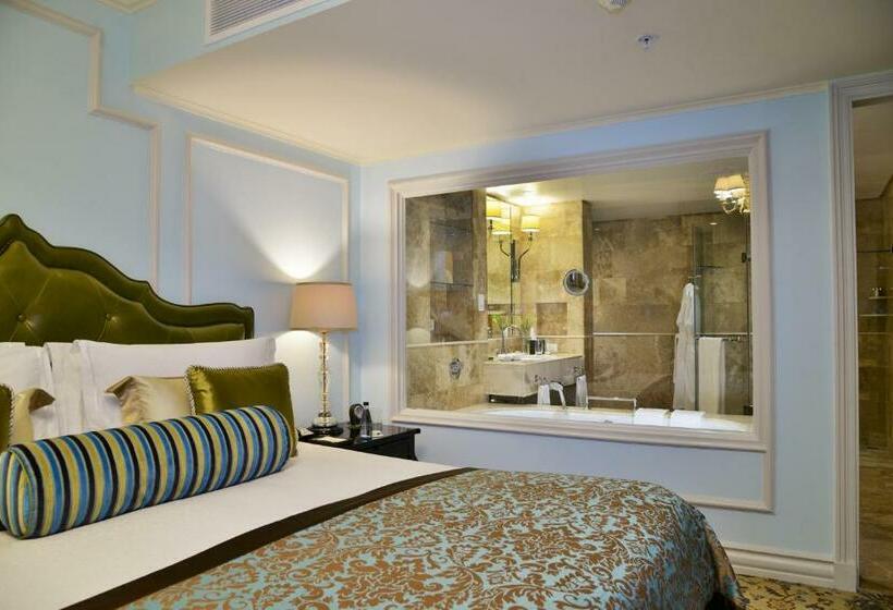 اتاق دلوکس با تخت کینگ و چشم‌انداز شهر, Taj Cape Town