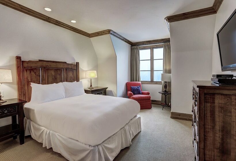 2 Bedroom Premium Apartment, The Arrabelle At Vail Square, A Rockresort