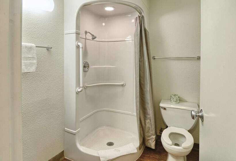 Номер Стандарт 2 Двуспальные Кровати, Motel 6coeur D Alene, Id