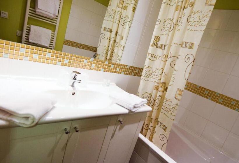 استودیوی استاندارد, Residhotel Lyon Lamartine