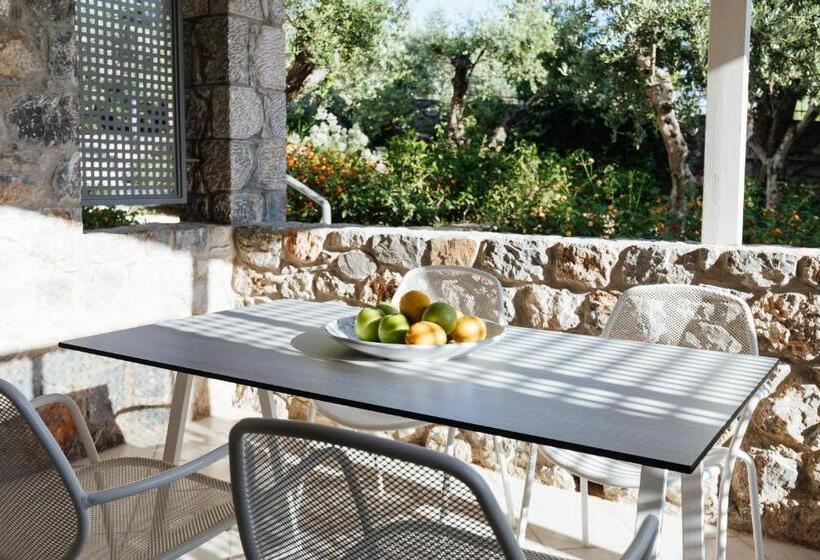Family flat with garden view, Akti Taygetos Conference Resort