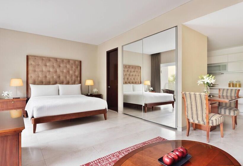 スイート, Marriott Suites Pune