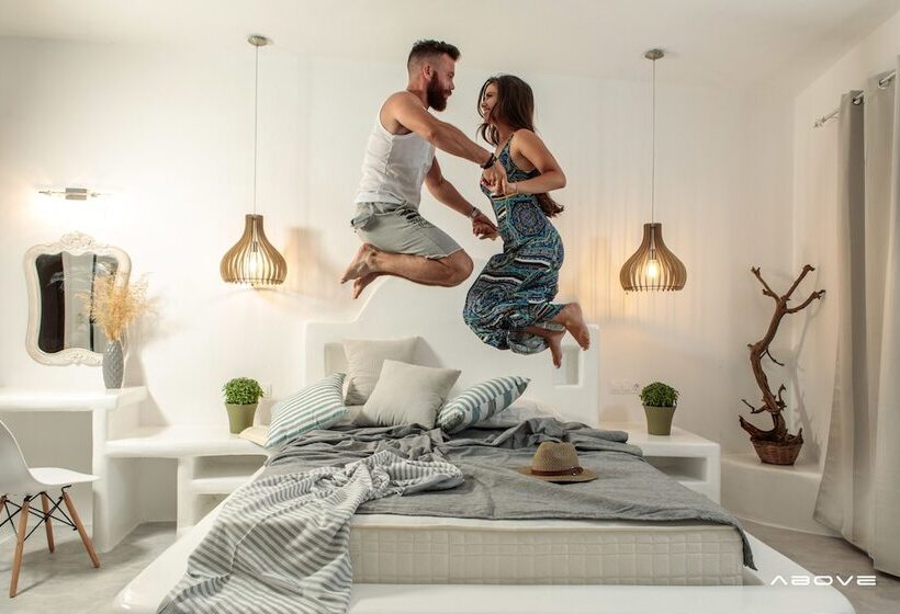سوییت با چشم‌انداز دریا, Manios Suites